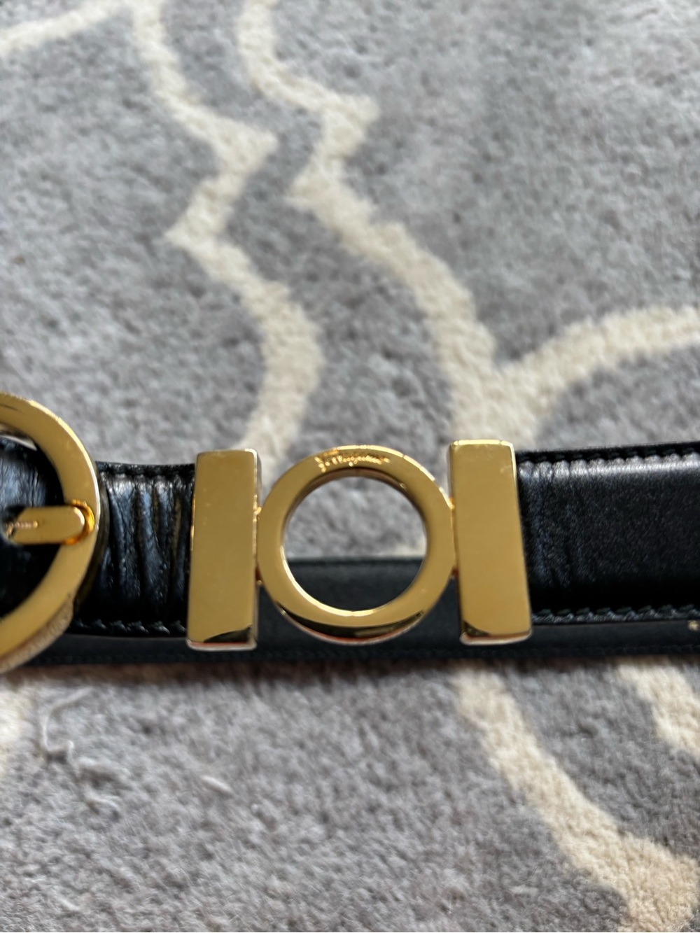Salvatore Ferragamo Black XS Black and Gold Belt - Picture 3 of 13